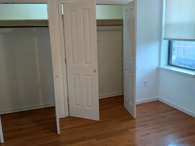 2021 Fairmount Ave #2-F — Photo 10