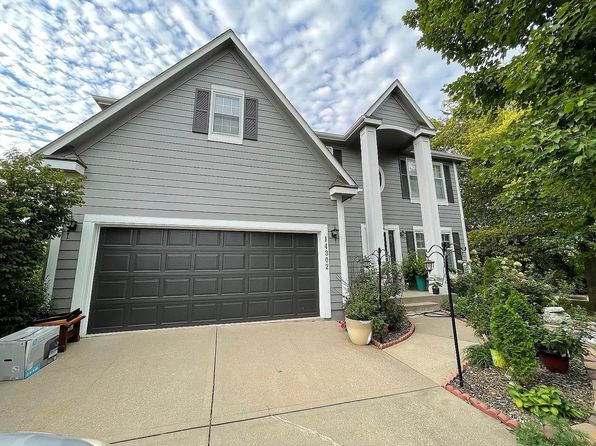 14302 S Summit Ct