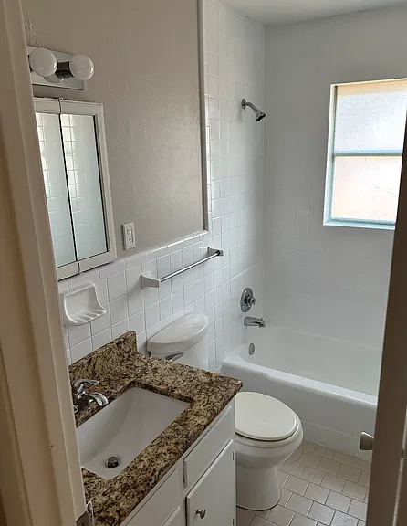 124 Russell St #B — Photo 10
