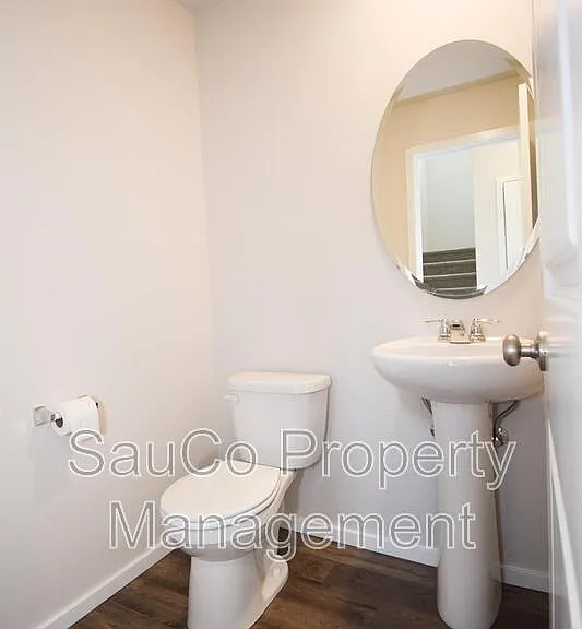 2269 Livesay Ln — Photo 12