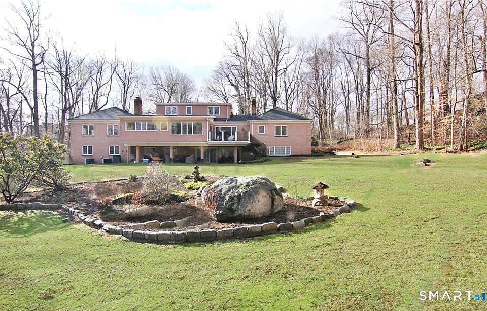 2nd image of 159 Long Close Road