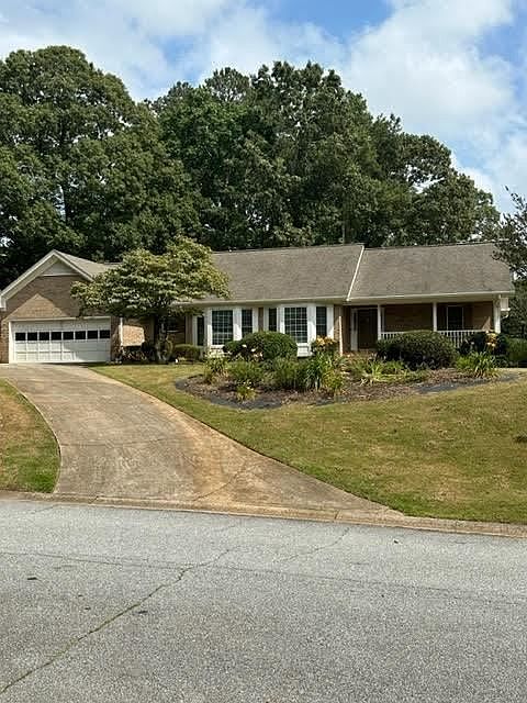 1st image of 794 Austin Ct