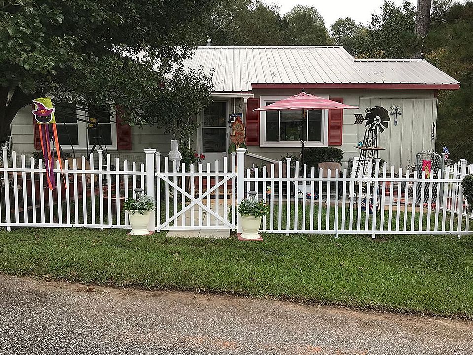 2nd image of 1449 McClellan Rd