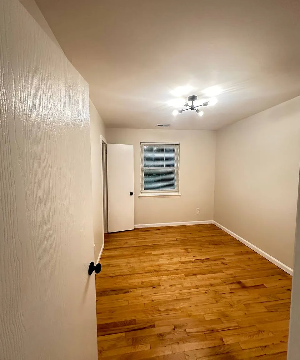 2 bed, $1,800 — Photo 4