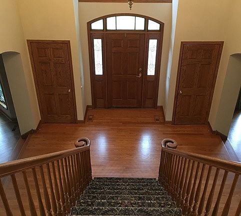 5th image of 1095 S Windhill Dr