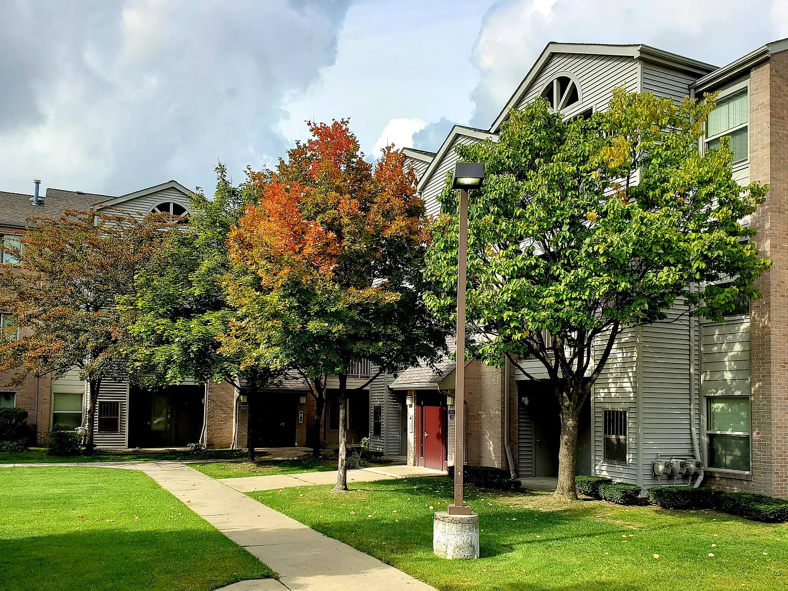Chene Park Commons — Photo 4