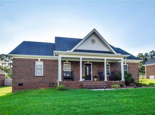 6010 Shaw Hills Ct, Winston Salem, NC 27107