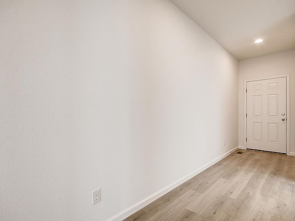 4th image of 26705 E Bayaud Ave