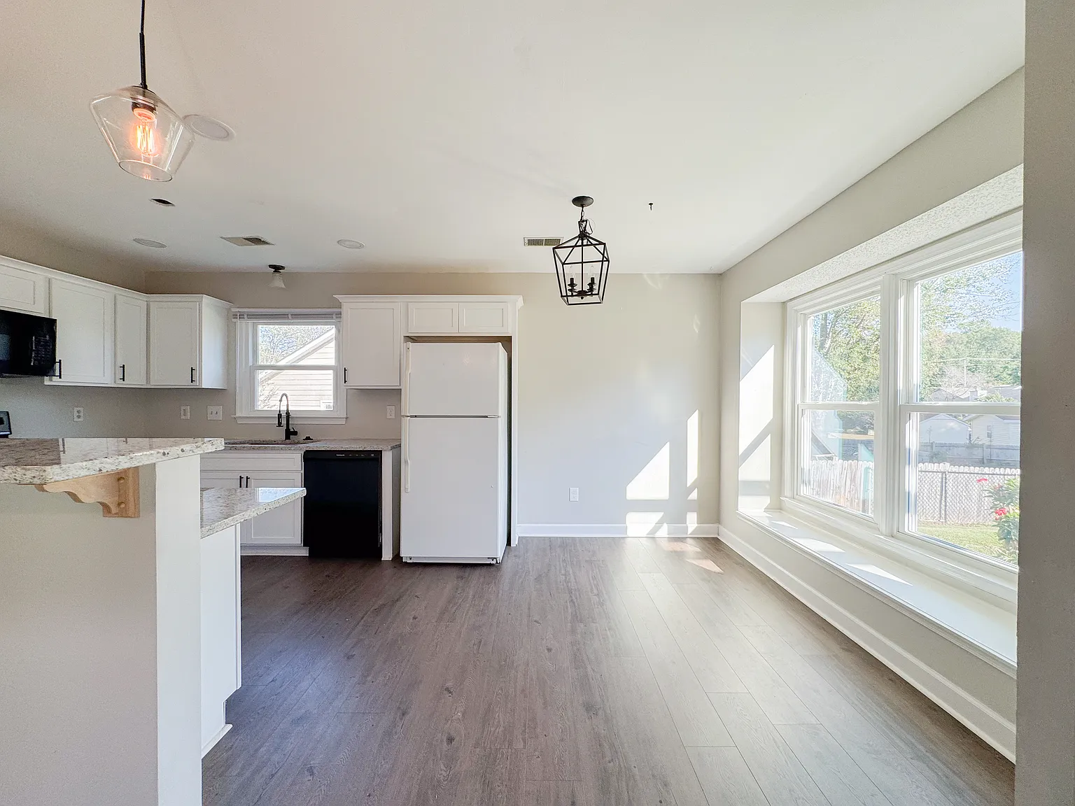 102 Wickersham Dr — Photo 3