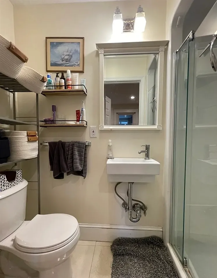 4 bed, 1200 sqft, $4,700 — Photo 2