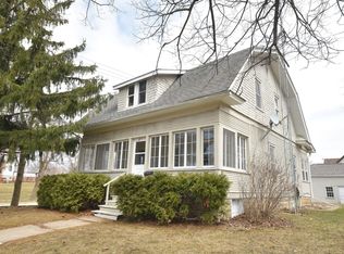 374 Furnace St, Mayville, WI 53050