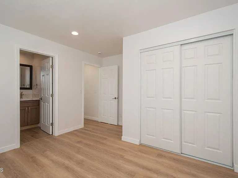 1004 Jurymast Dr #3 — Photo 9