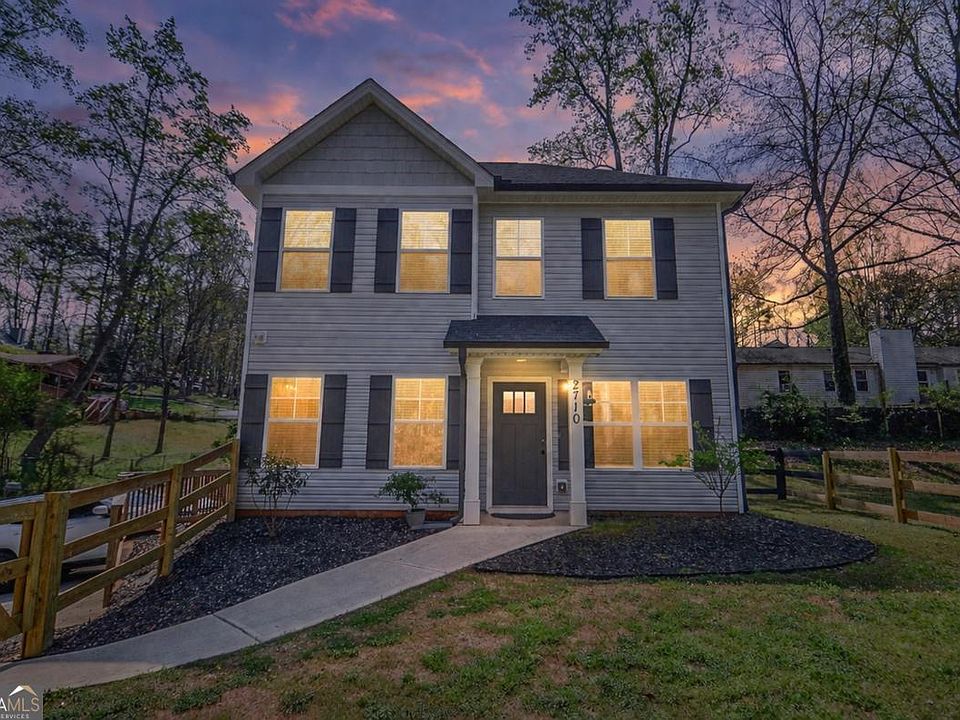 1st image of 2710 Maple Ln