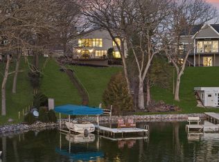 1721 N Waterville Rd, Oconomowoc, WI 53066