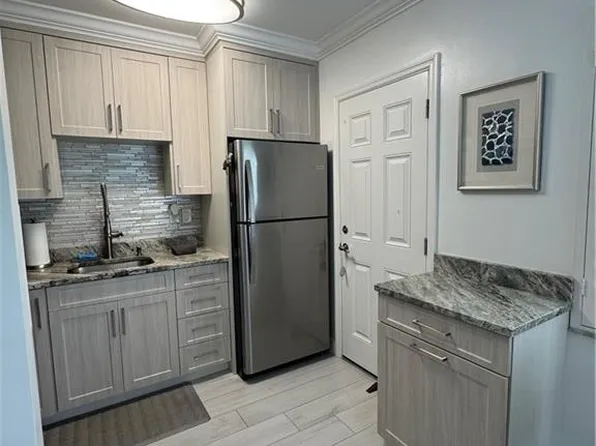 190 N Collier BLVD #P4, MARCO ISLAND, FL 34145