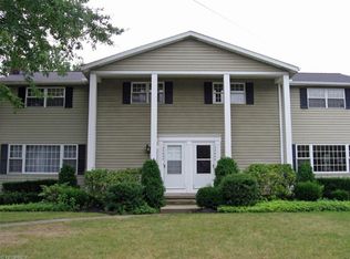 32640 Bainbridge Rd, Solon, OH 44139