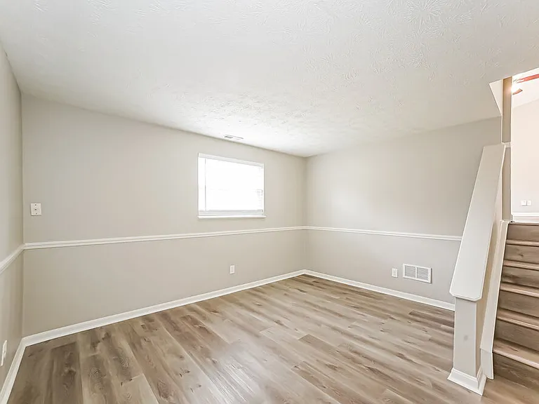 1531 Creekside Ln — Photo 13