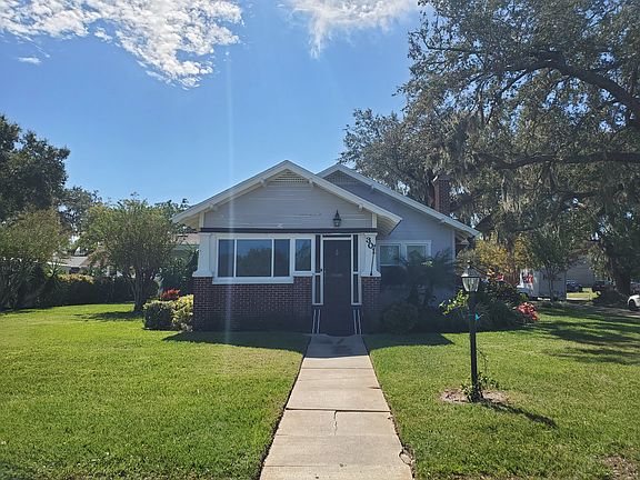2nd image of 301 Allamanda Dr