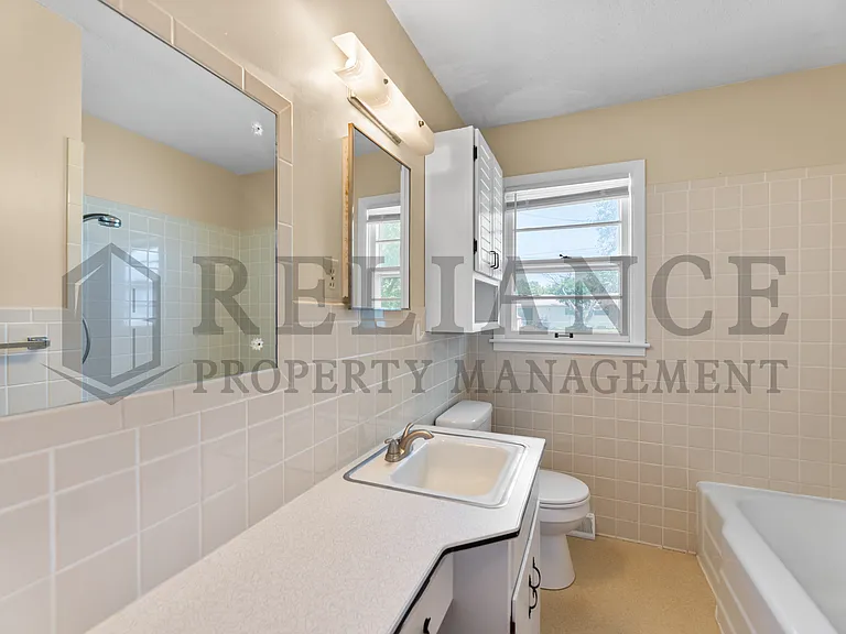 3052 S Bonn Ave — Photo 23