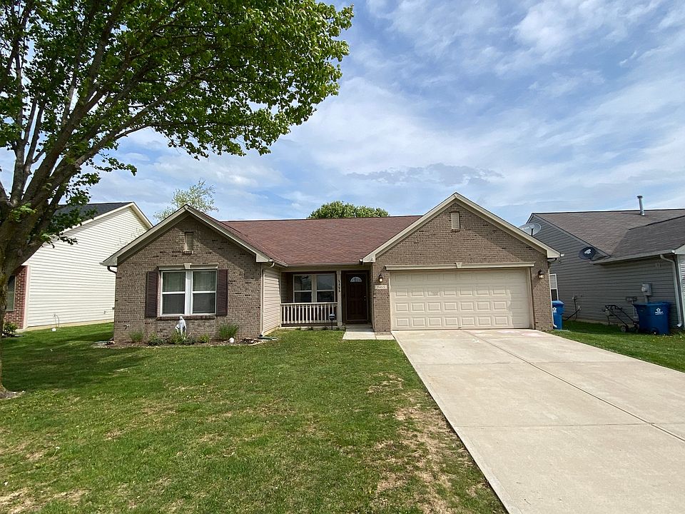 1st image of 5465 Wood Hollow Dr