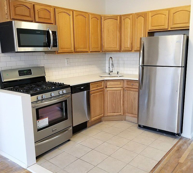 1st image of 580 6th Ave APT 2