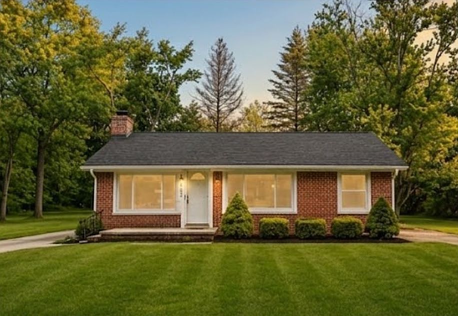 1st image of 2662 Huckleberry Ln
