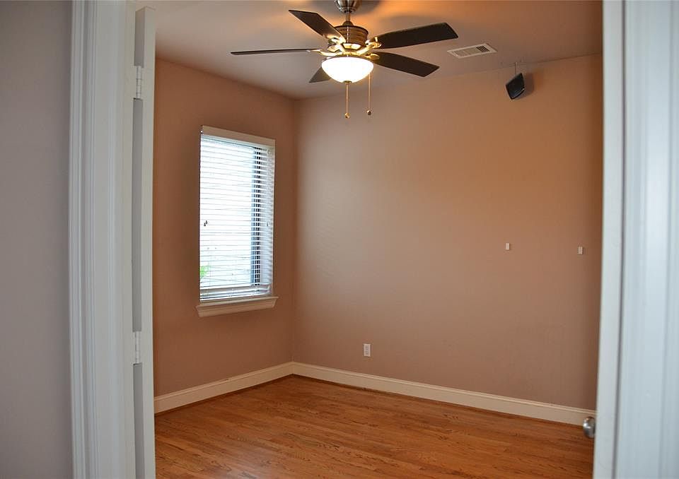 1st image of 1207 Satillo Ln