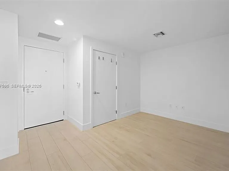 16385 Biscayne Blvd #3020 — Photo 12