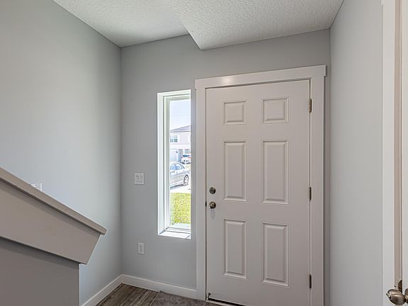 5th image of 819 3rd Ave S #819