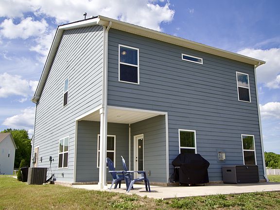 2nd image of 1014 Village Ct