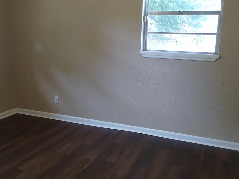 5135 Chivalry Dr — Photo 15