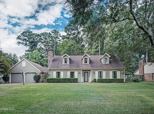 311 Glen Cove Rd, Brandon, MS 39047