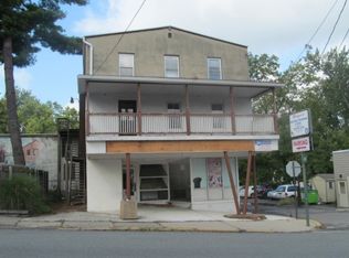 10 Greenwich St, Belvidere, NJ 07823