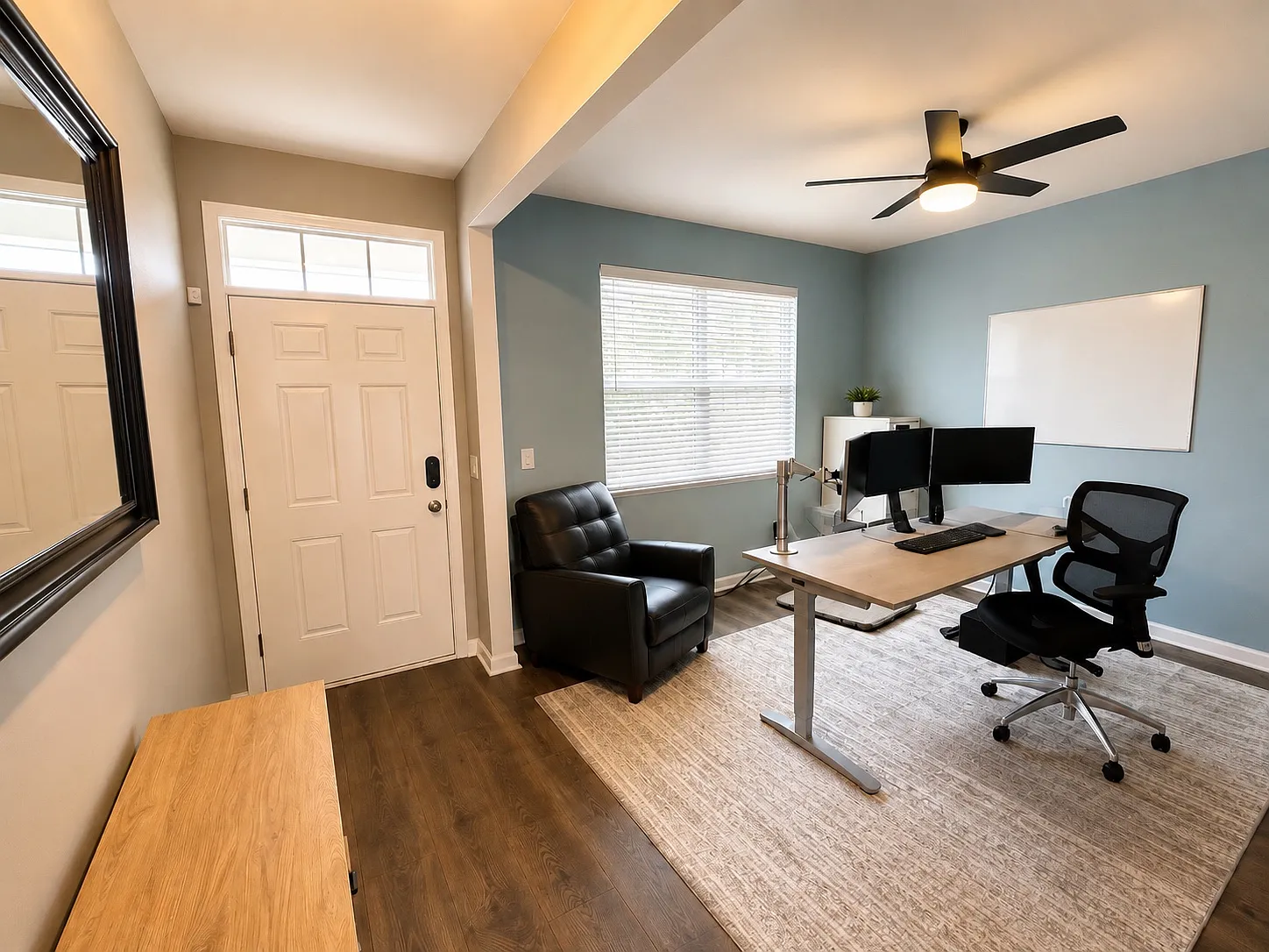 4 bed, 2.5 bath, 2290 sqft, $2,449 — Photo 4