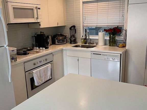 4th image of 1346 W Waveland Ave APT 2W