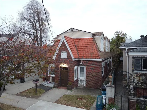 118 Winham Ave, Staten Island, NY 10306