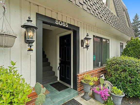 4th image of 8065 N Ivanhoe St APT 9