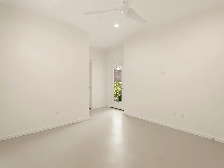1823 Southmore Blvd — Photo 14