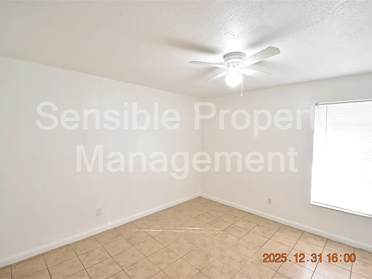 6618 N Church Ave #D — Photo 16