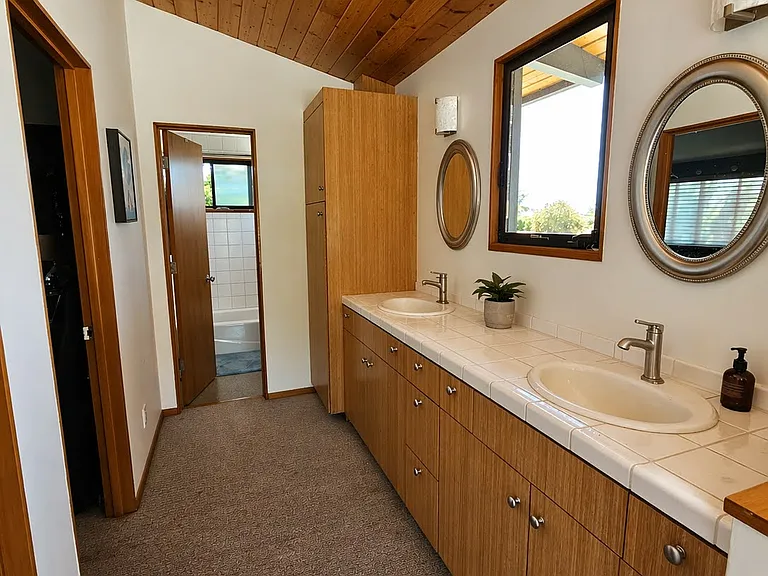 4144 San Martin Way — Photo 4