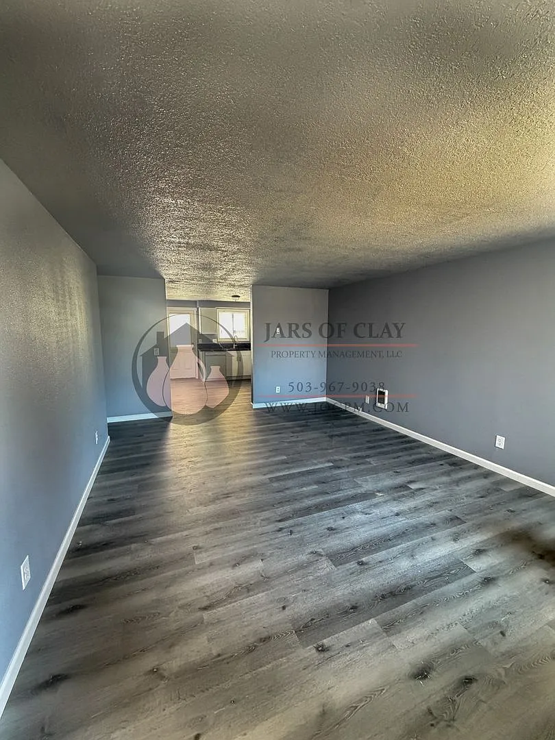 Park Ave Apts #2025-1736 — Photo 3