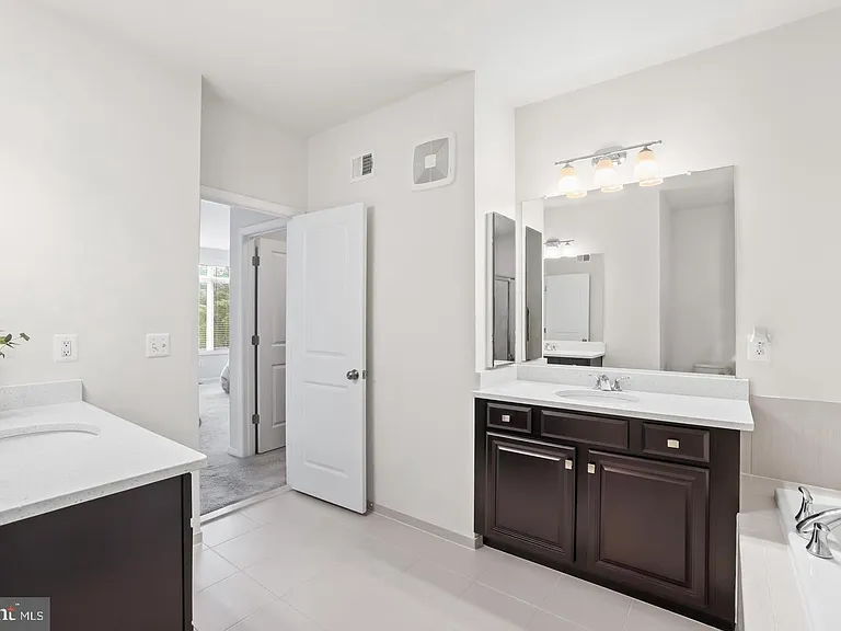 1102 Ribbon Limestone Ter SE — Photo 13