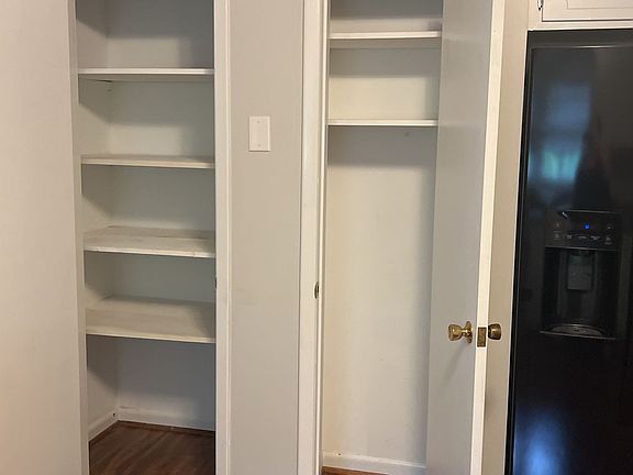 3rd image of 520 S Washington St #4