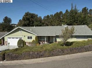 22 Orinda Vista Dr, Oakland, CA 94605