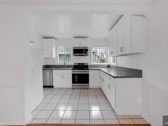 5th image of 2754 Sawtelle Blvd