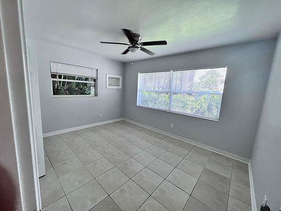 4th image of 7024 Hibiscus Ave S Unit 2