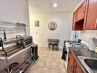 Rented by Best Apartments North Inc