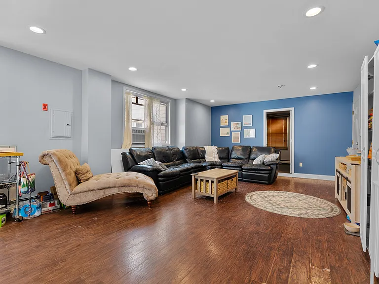 116 Riverside Blvd #1 — Photo 11