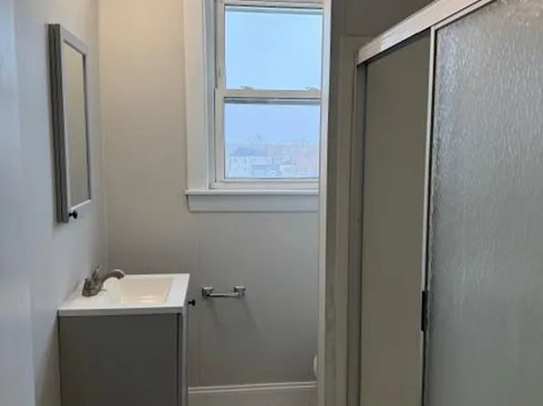 539 Ludlow St #3S, Fall River, MA 02721