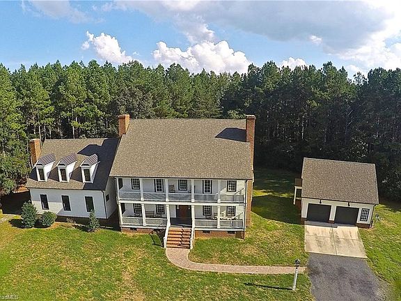 2nd image of 138 Hunt Ln